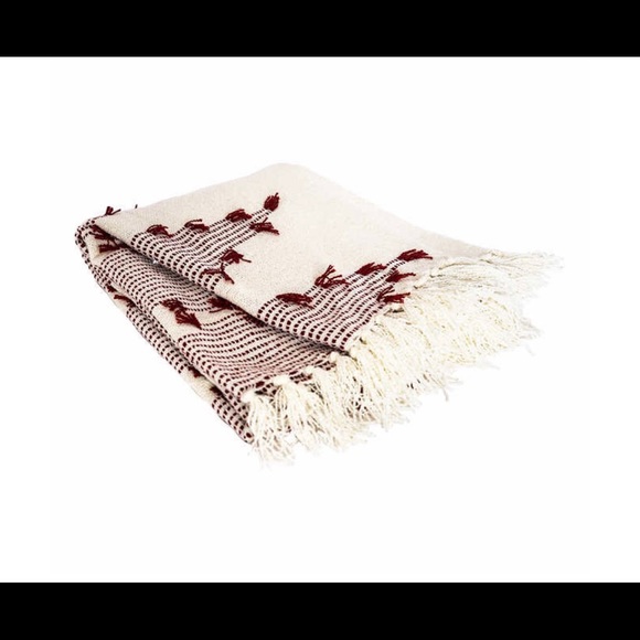 New Revolution Home Lightweight Boho Throw - Picture 2 of 5